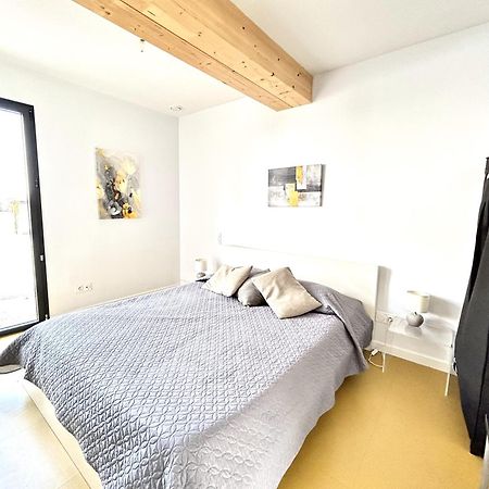 Du Vignoble A L'Atlantique - Residence Montifault Gites Du 2 Au 3 Pieces Le Pallet Exterior foto